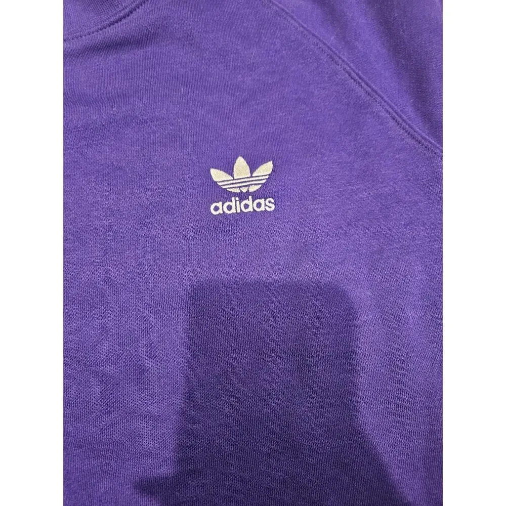 Sz Large Adidas Originals crewneck sweatshirt